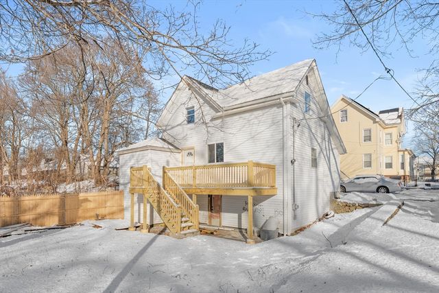 29 Hunt St, Brockton, MA 02302