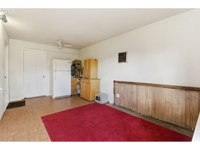 7052 N FENWICK Ave, Portland, OR 97217