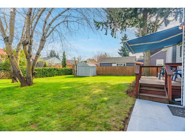 7052 N FENWICK Ave, Portland, OR 97217