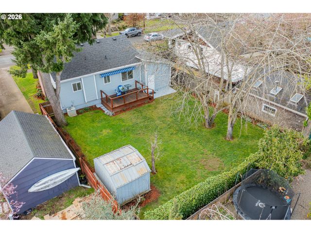 7052 N FENWICK Ave, Portland, OR 97217