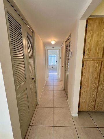1111 Green Pine Boulevard G3, West Palm Beach, FL 33409