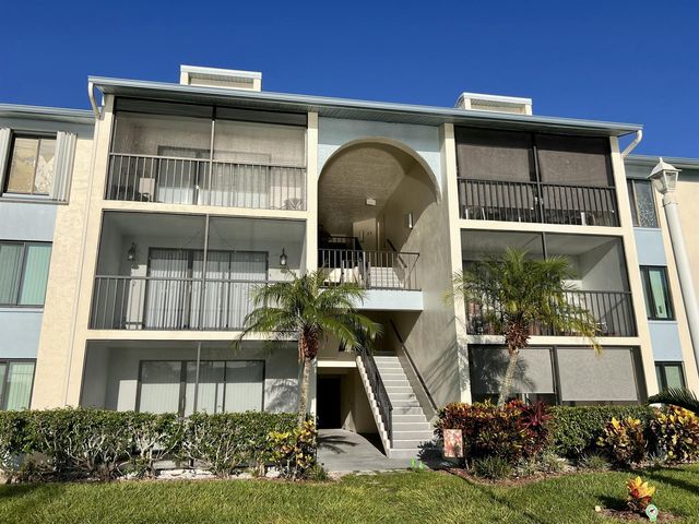 1111 Green Pine Boulevard G3, West Palm Beach, FL 33409