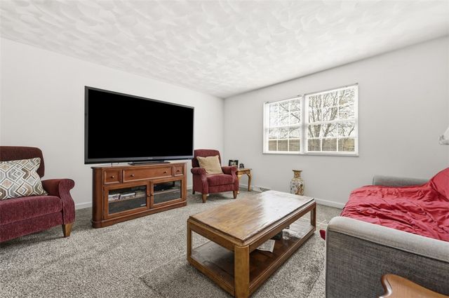 1050 Lynn Portal Road, Canton Twp, PA 15301