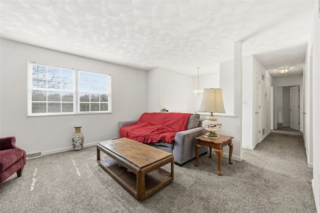 1050 Lynn Portal Road, Canton Twp, PA 15301