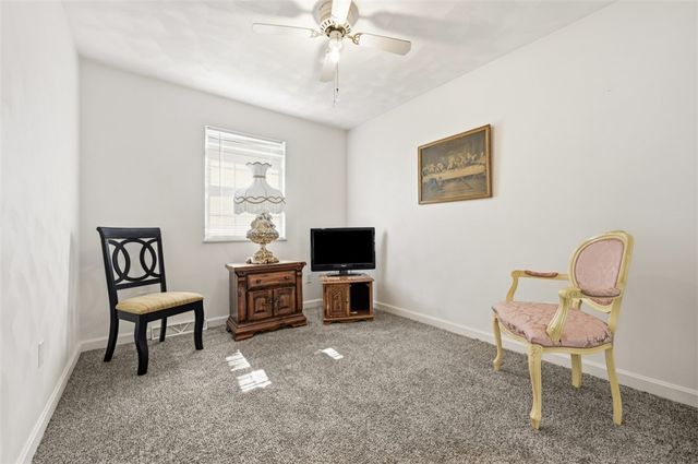 1050 Lynn Portal Road, Canton Twp, PA 15301