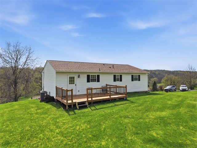 1050 Lynn Portal Road, Canton Twp, PA 15301