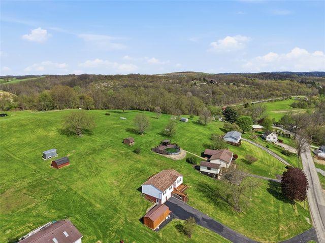 1050 Lynn Portal Road, Canton Twp, PA 15301