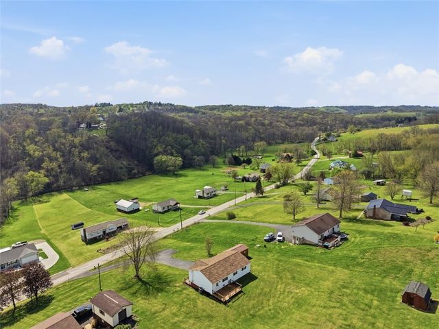 1050 Lynn Portal Road, Canton Twp, PA 15301