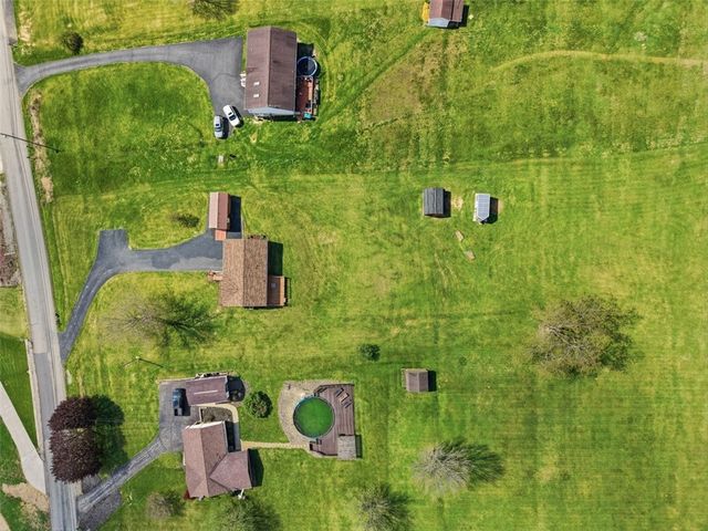1050 Lynn Portal Road, Canton Twp, PA 15301