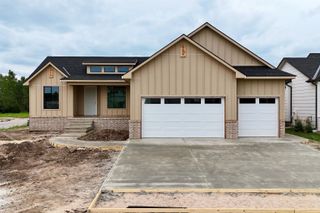 5849 N St. Paul Ct., Wichita, KS 67204