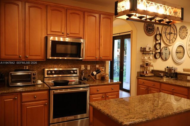 7755 SW 193rd Ln, Cutler Bay, FL 33157