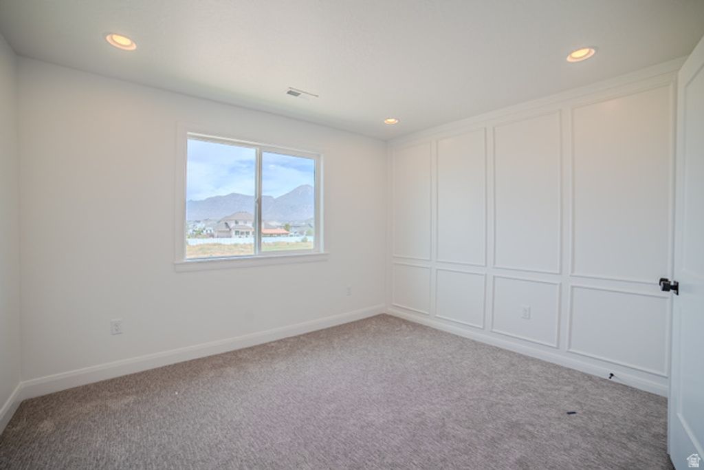 Image 13 of property listing at 152 W BIRDS EYE LN #4311, Vineyard, UT 84059