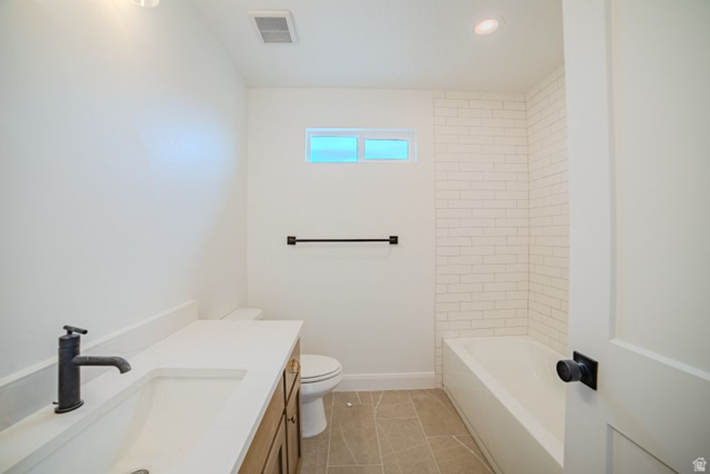 Image 17 of property listing at 152 W BIRDS EYE LN #4311, Vineyard, UT 84059