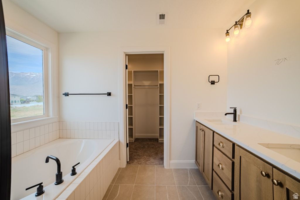 Image 22 of property listing at 152 W BIRDS EYE LN #4311, Vineyard, UT 84059