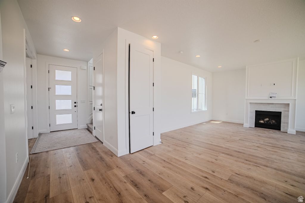Image 29 of property listing at 152 W BIRDS EYE LN #4311, Vineyard, UT 84059