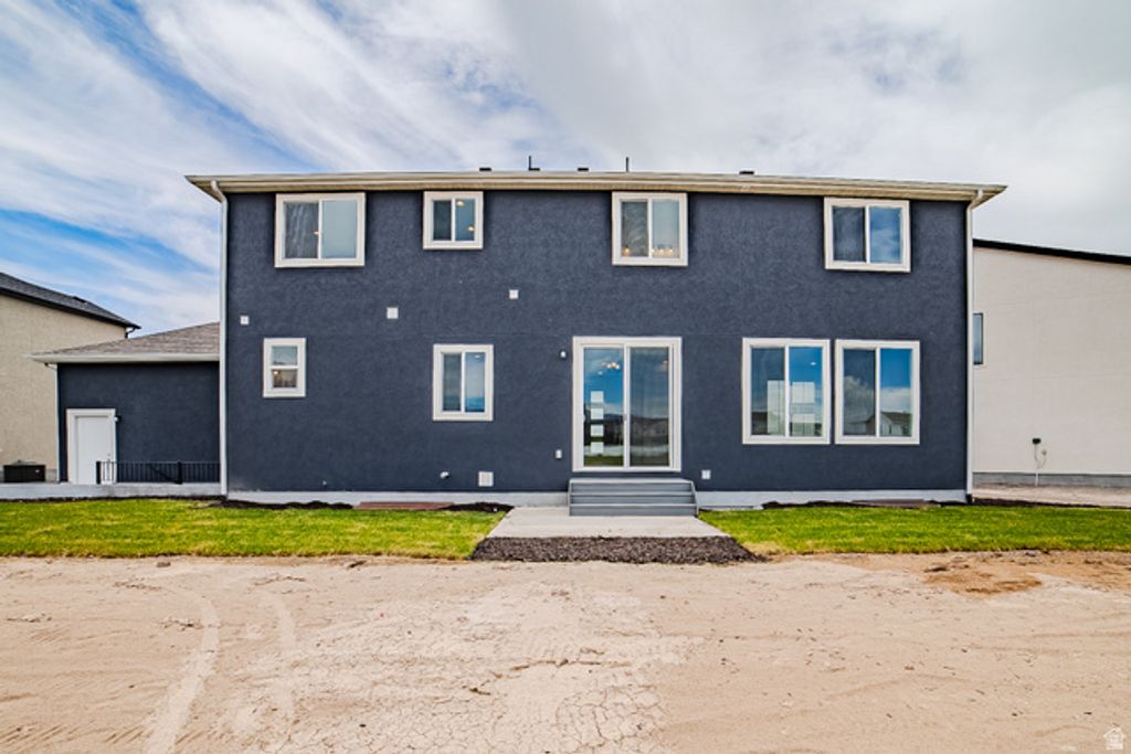Image 4 of property listing at 152 W BIRDS EYE LN #4311, Vineyard, UT 84059