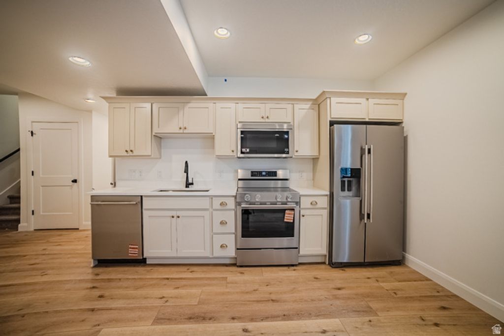 Image 9 of property listing at 152 W BIRDS EYE LN #4311, Vineyard, UT 84059