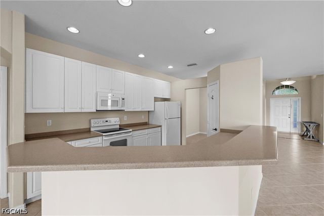 13988 Village Creek DR, Fort Myers, FL 33908