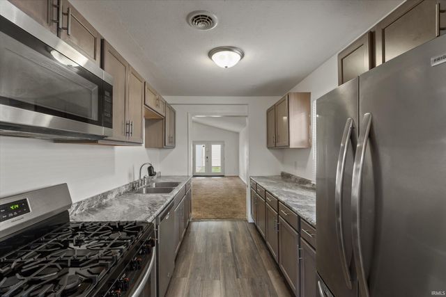 720 Orchard Drive, Elkhart, IN 46514