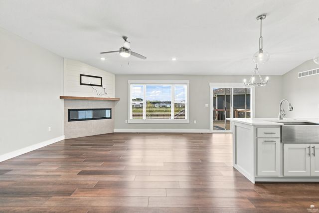 8397 Zac's Court, Manhattan, KS 66502