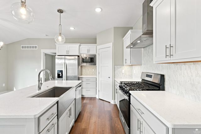 8397 Zac's Court, Manhattan, KS 66502