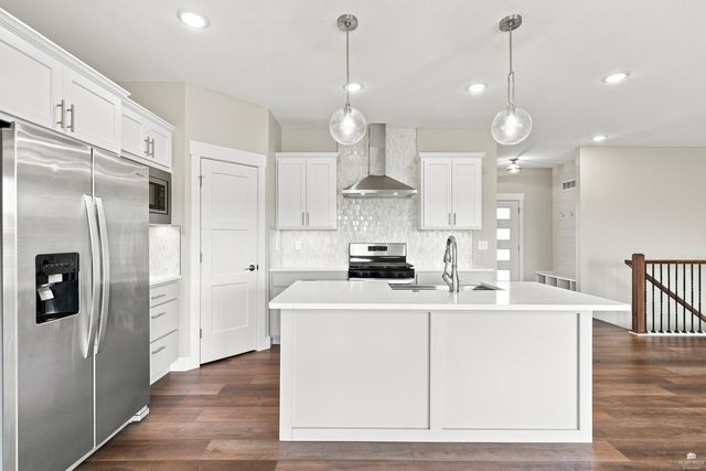 8397 Zac's Court, Manhattan, KS 66502