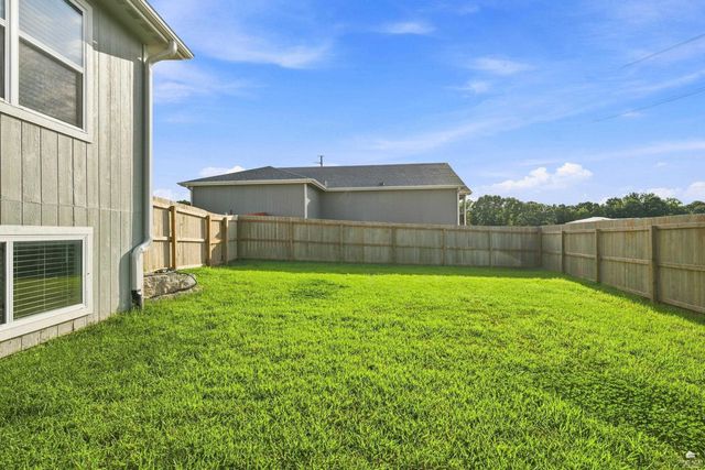 8397 Zac's Court, Manhattan, KS 66502