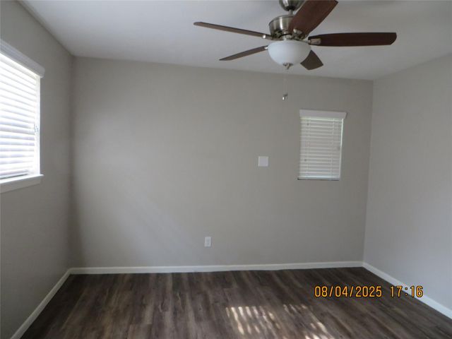 8716 Club House Drive 5, Willis, TX 77378