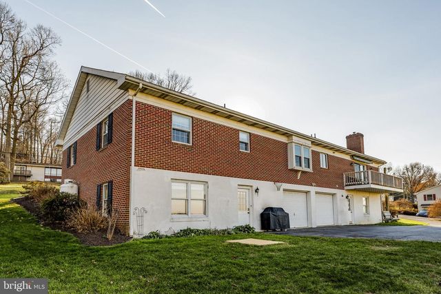 159 EDGEWOOD DR, New Holland, PA 17557