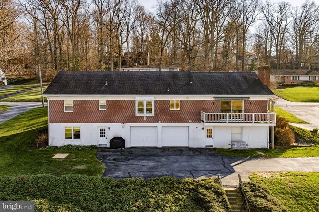 159 EDGEWOOD DR, New Holland, PA 17557