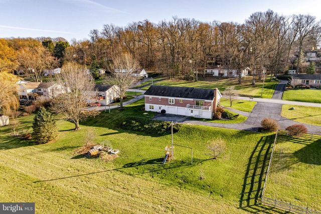 159 EDGEWOOD DR, New Holland, PA 17557