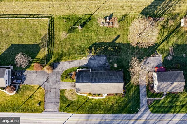 159 EDGEWOOD DR, New Holland, PA 17557