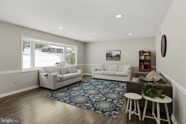 159 EDGEWOOD DR, New Holland, PA 17557