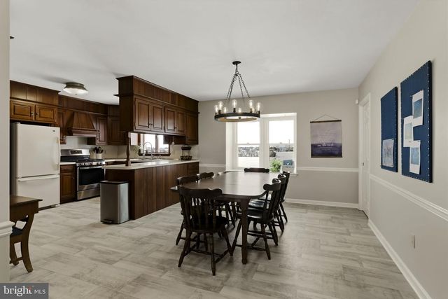 159 EDGEWOOD DR, New Holland, PA 17557