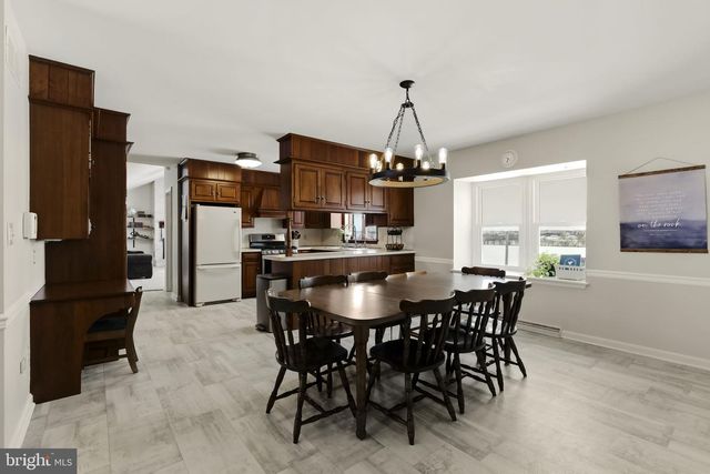 159 EDGEWOOD DR, New Holland, PA 17557