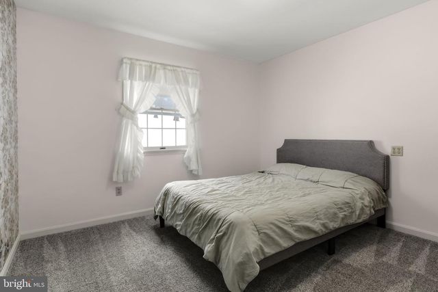 159 EDGEWOOD DR, New Holland, PA 17557