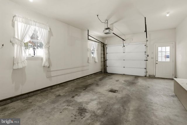 159 EDGEWOOD DR, New Holland, PA 17557