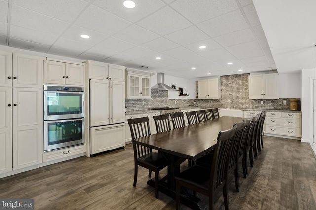 159 EDGEWOOD DR, New Holland, PA 17557