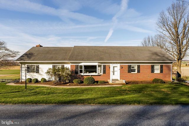 159 EDGEWOOD DR, New Holland, PA 17557