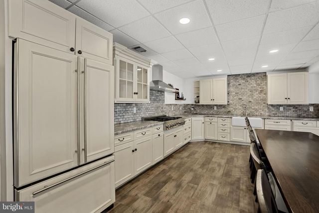 159 EDGEWOOD DR, New Holland, PA 17557