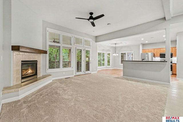 1604 S 190th Plaza, Omaha, NE 68130