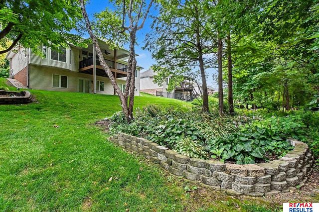 1604 S 190th Plaza, Omaha, NE 68130