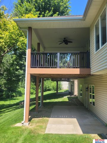 1604 S 190th Plaza, Omaha, NE 68130