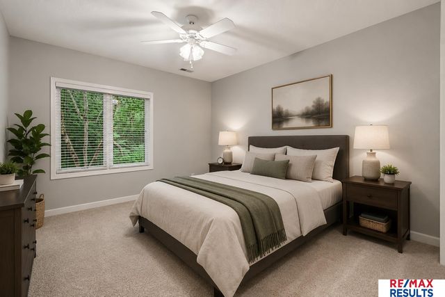 1604 S 190th Plaza, Omaha, NE 68130