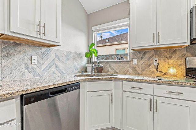 1309 HICKERSON Drive, Canutillo, TX 79835