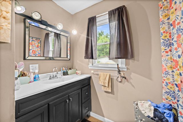 3492 Hawk Creek Road, London, KY 40741