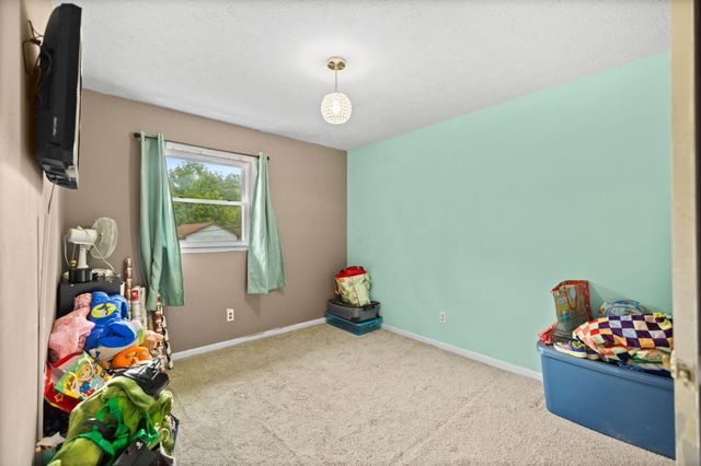 3492 Hawk Creek Road, London, KY 40741