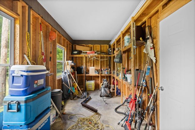 3492 Hawk Creek Road, London, KY 40741