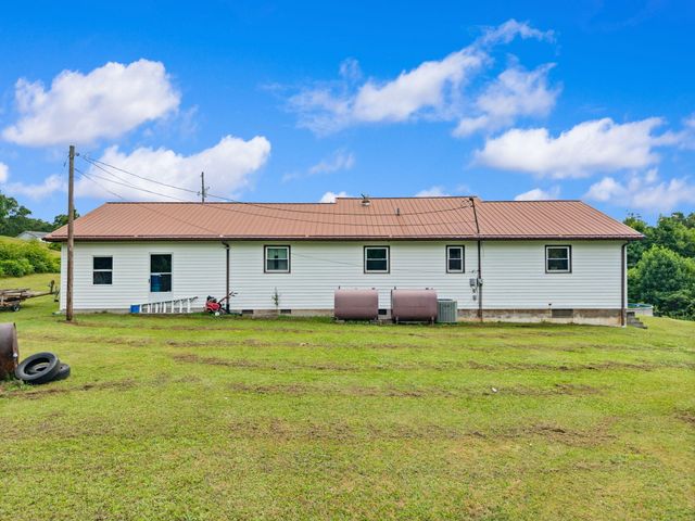 3492 Hawk Creek Road, London, KY 40741