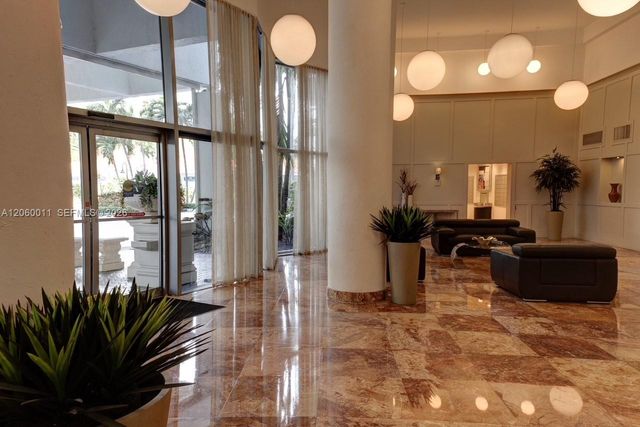3600 Mystic Pointe Dr 613, Aventura, FL 33180